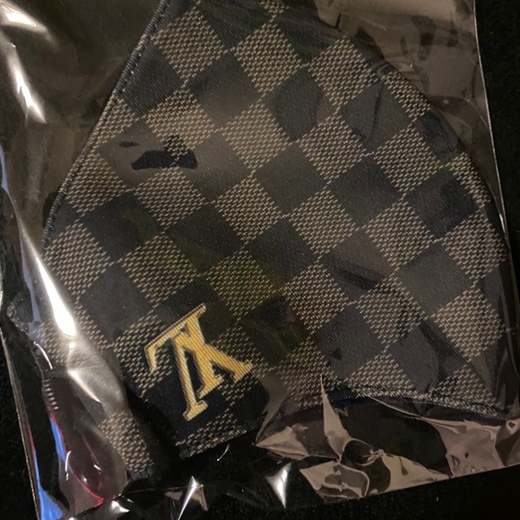 Masks - Picture 9 of 12